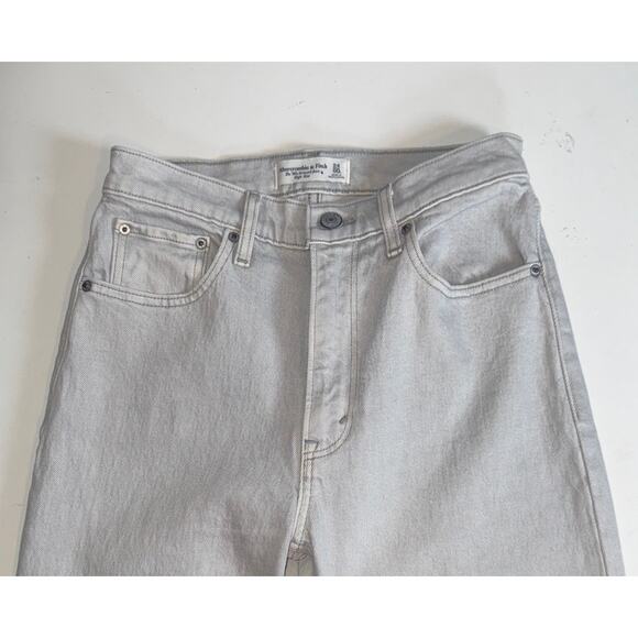 Abercrombie & Fitch Women's High Rise Jeans - Light Gray - Picture 3 of 8